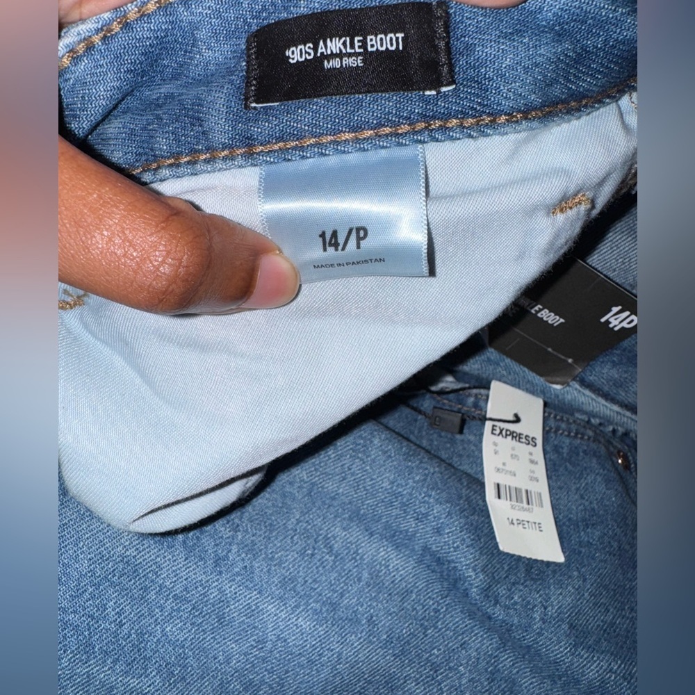 Express Blue Boyfriend Jeans Distressed Casual - Picture 5 of 5